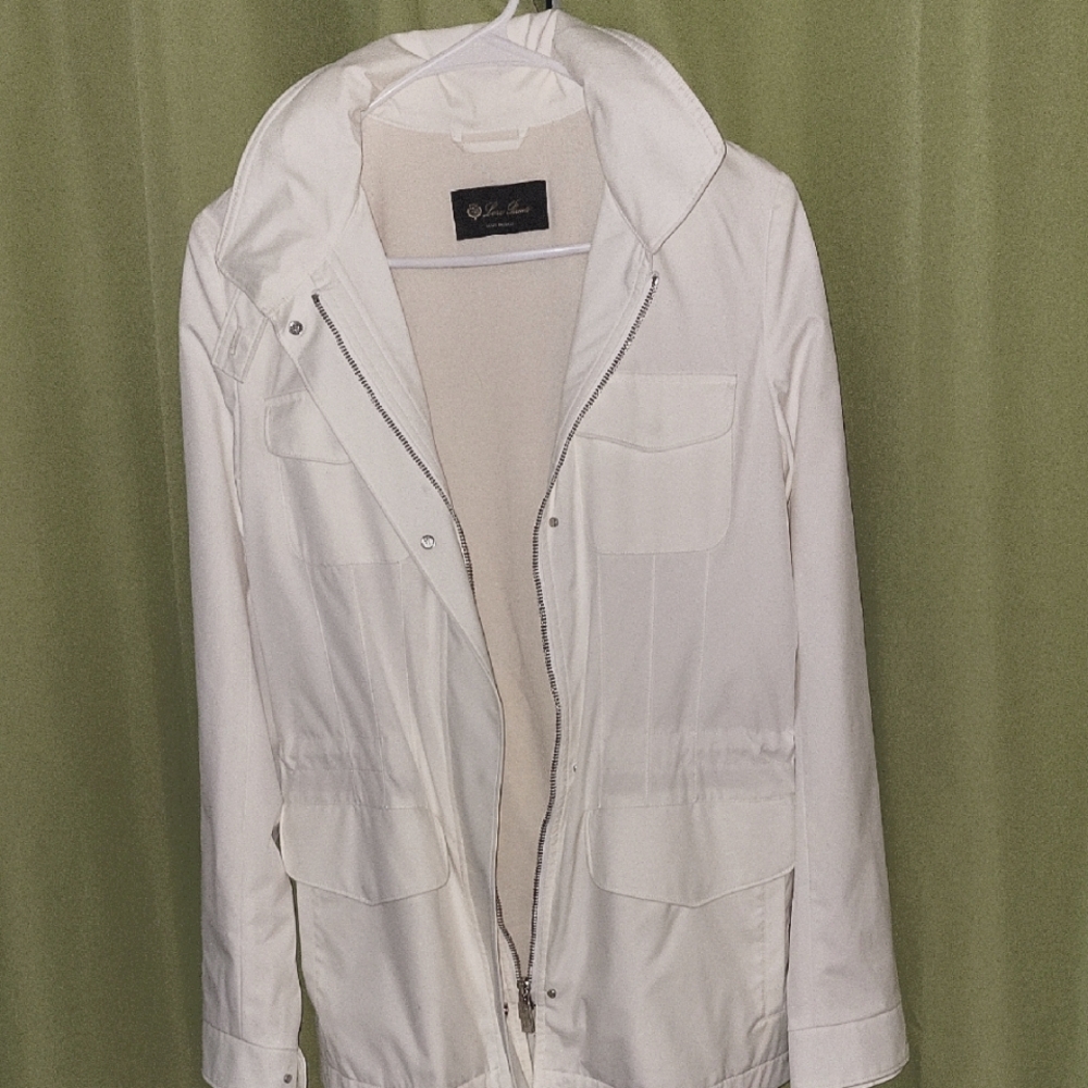 Loro Piana Traveller. White Utility Jacket with Casual Style and Relaxed Fit